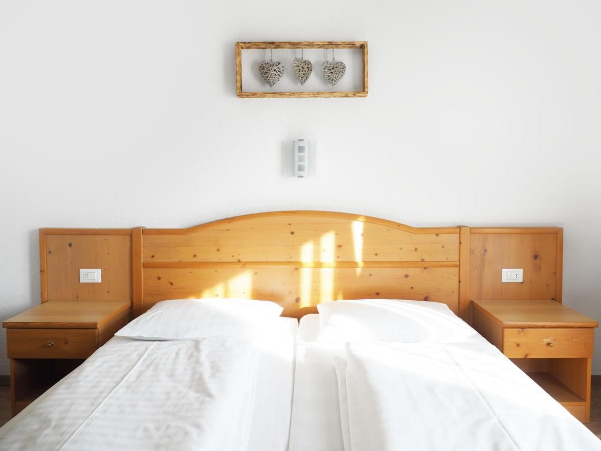 Guesthouse Rungg Badia (South Tyrol) Eksteriør bilde