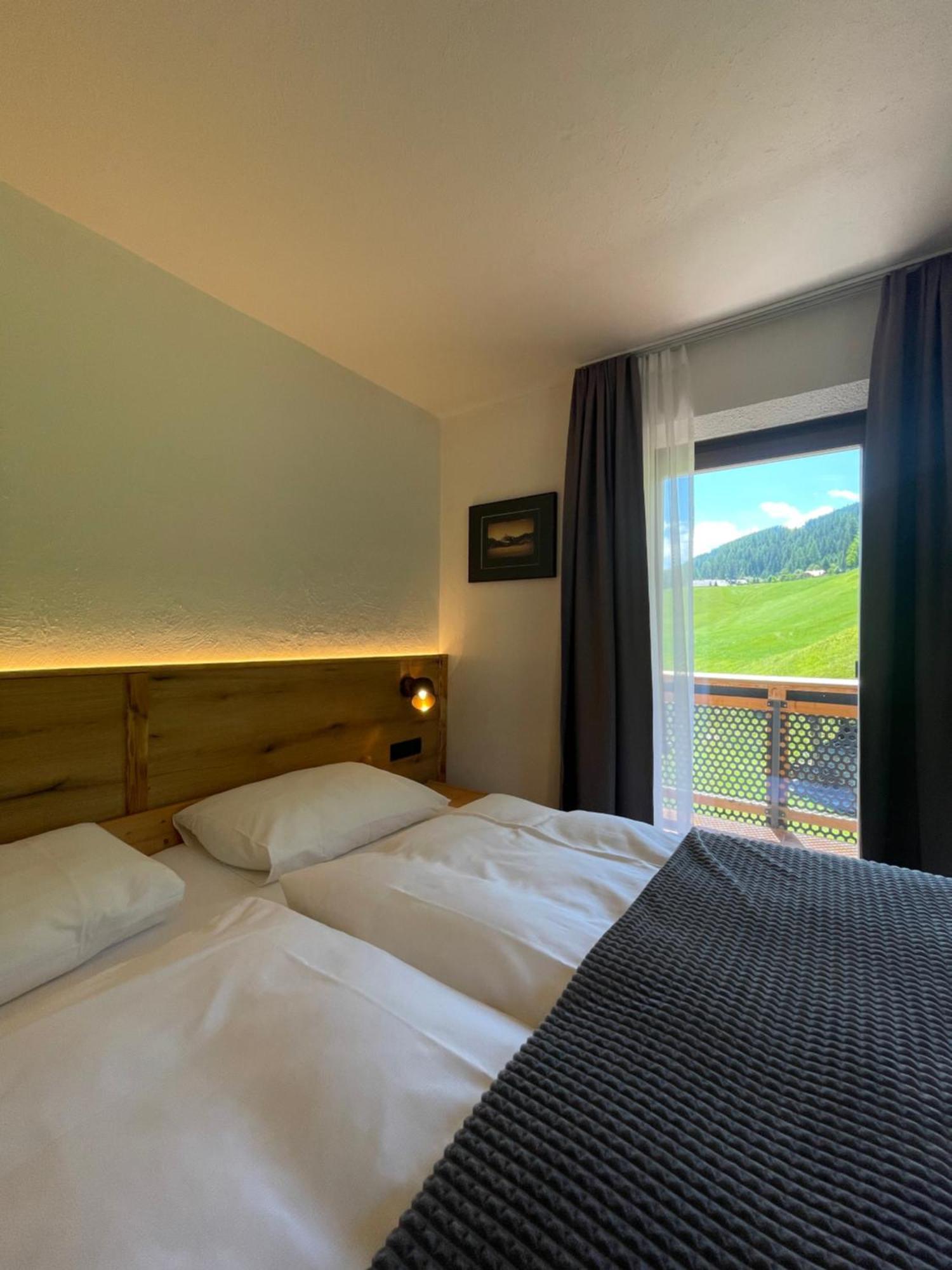 Guesthouse Rungg Badia (South Tyrol) Eksteriør bilde