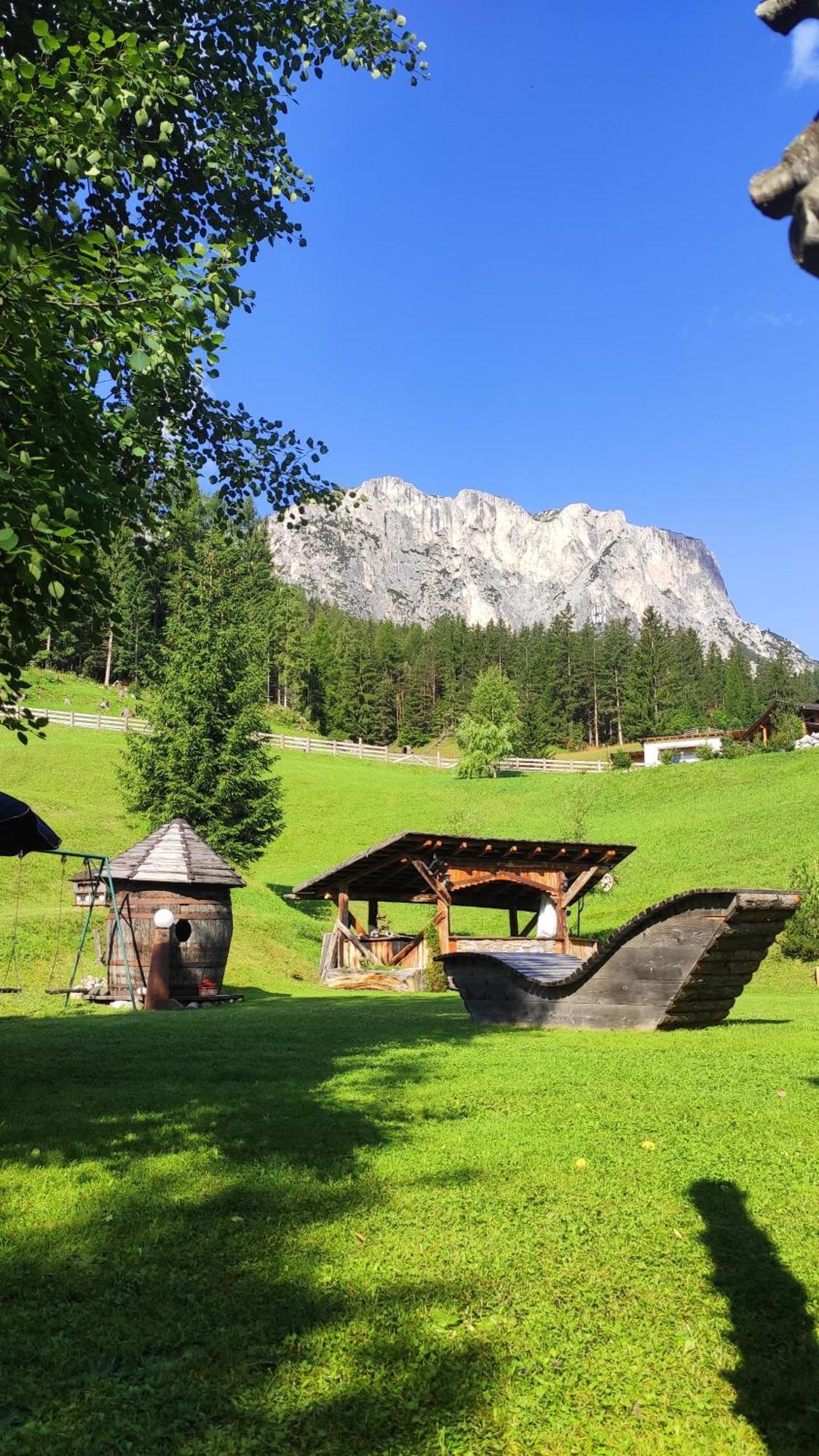 Guesthouse Rungg Badia (South Tyrol) Eksteriør bilde