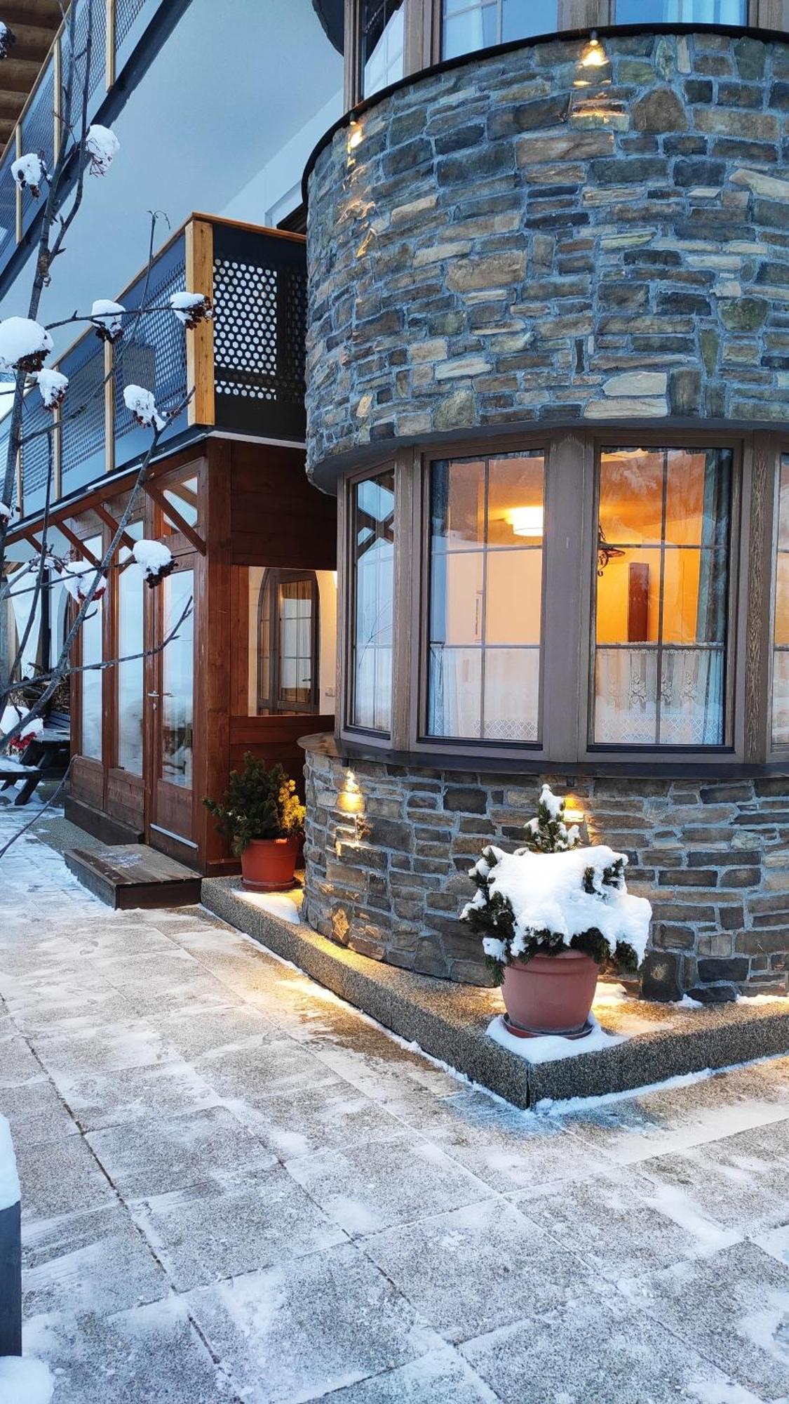 Guesthouse Rungg Badia (South Tyrol) Eksteriør bilde