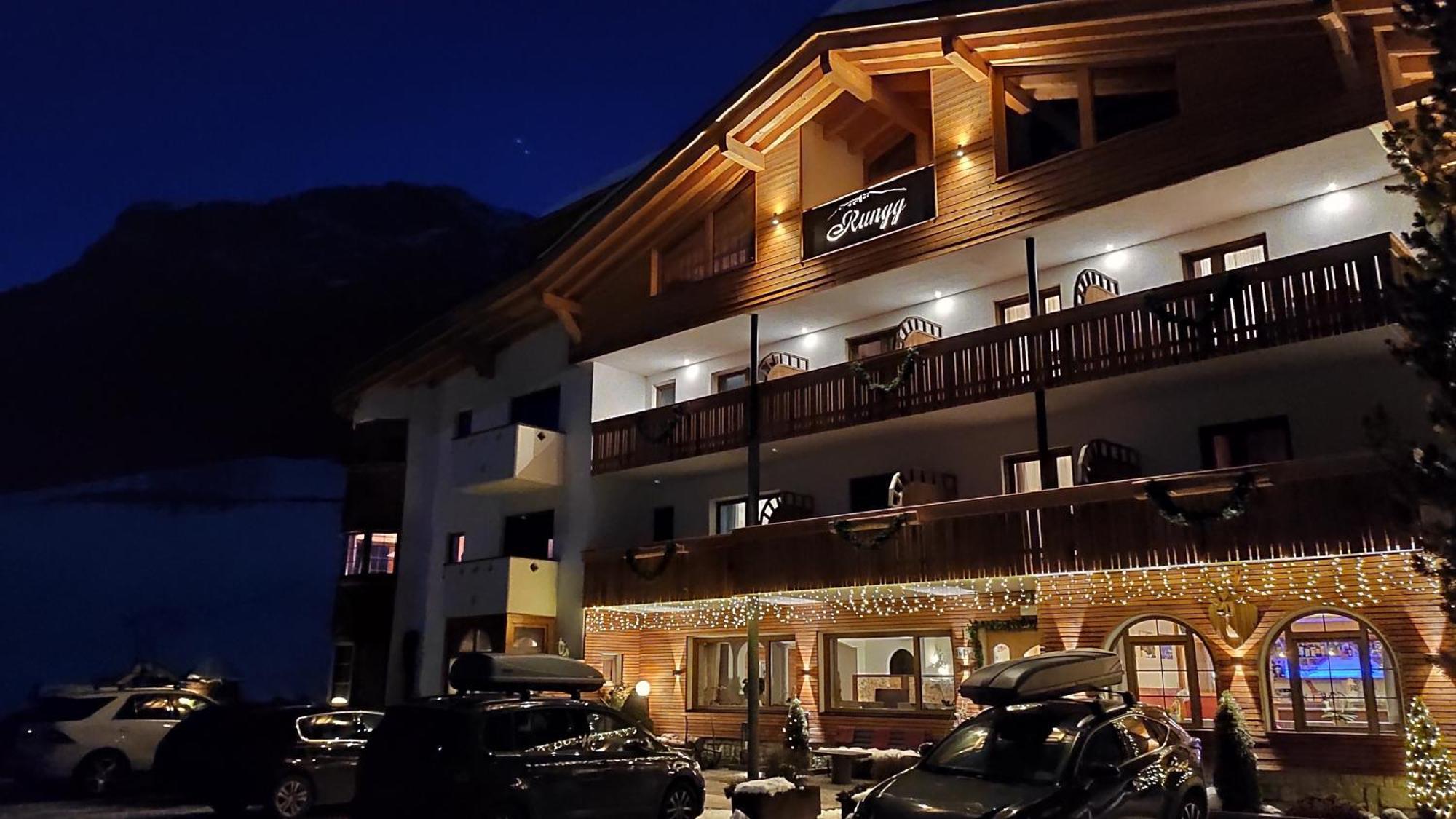 Guesthouse Rungg Badia (South Tyrol) Eksteriør bilde