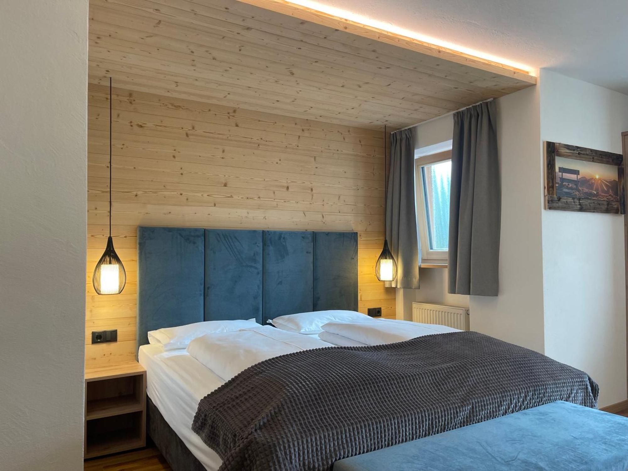 Guesthouse Rungg Badia (South Tyrol) Eksteriør bilde